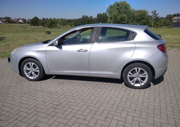 Alfa Romeo Giulietta cena 25500 przebieg: 188000, rok produkcji 2012 z Górzno małe 191
